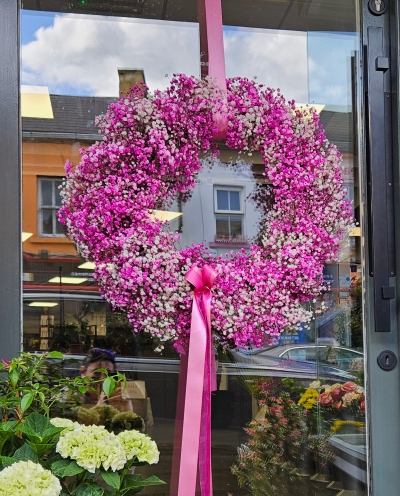 Pink Gypsophila door wreath