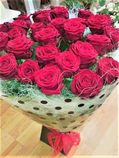 24 Premium Red Roses