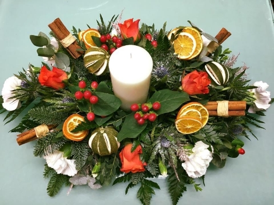 Fruity table arrangement