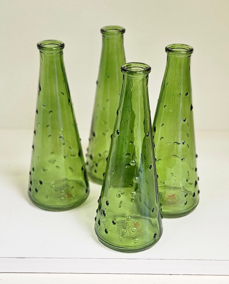 Karakum green vases with dots   set of 4