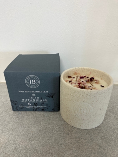 Rose Hip and Bramble candle