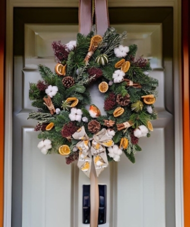 Robyn Christmas door Wreath